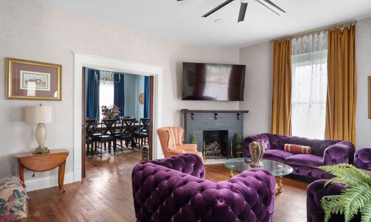 Photo of Livingroom in Beechmont