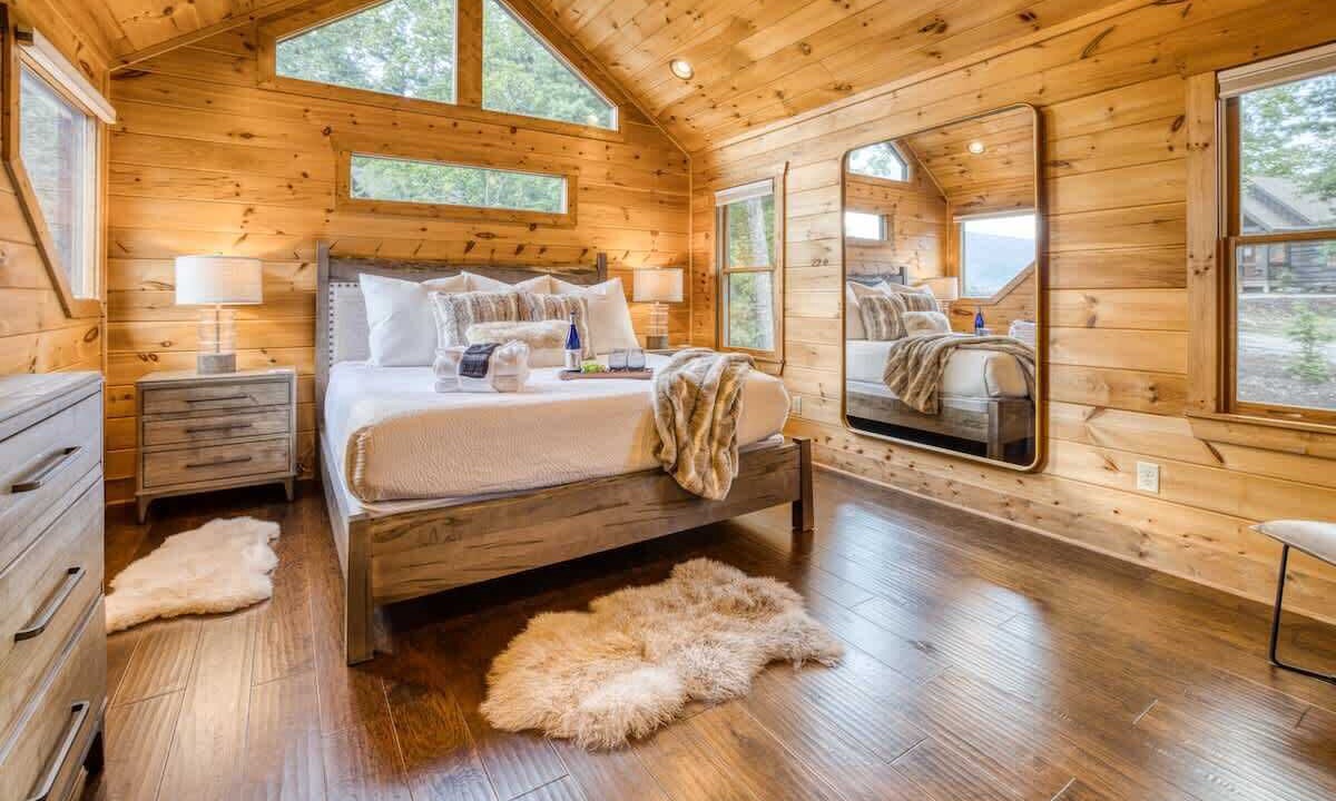 Photo of Others in Aska