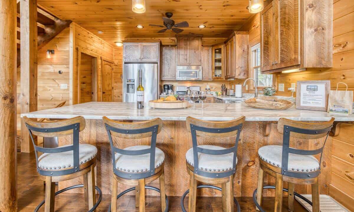 Photo of Others in Aska