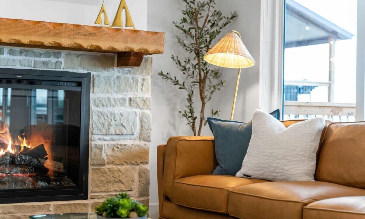 Photo of Livingroom in Kimberling City