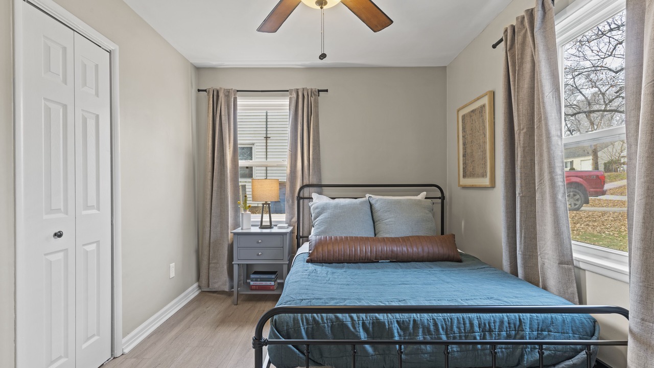 Photo of Bedroom in Prairie Village
