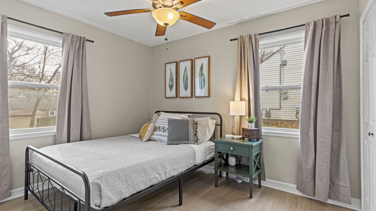 Photo of Bedroom in Prairie Village