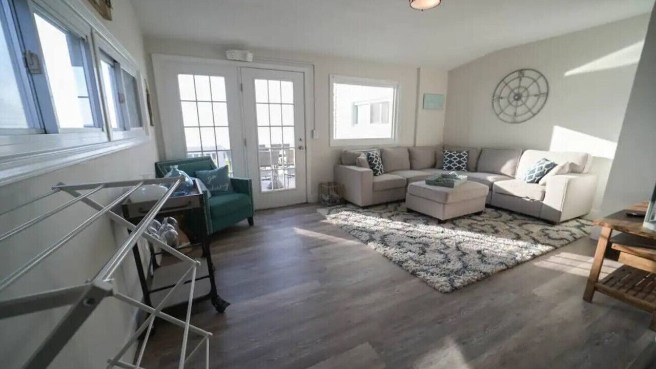 Photo of Livingroom in Sylvan Beach