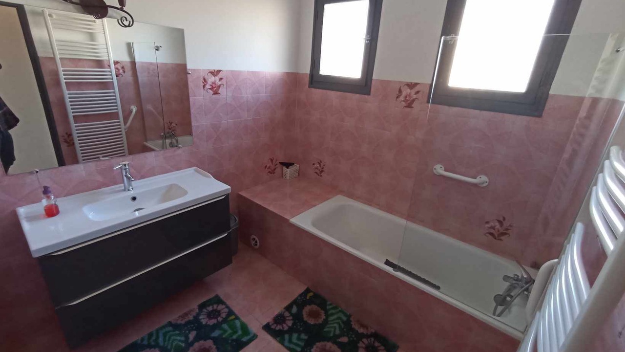 Photo of Bathroom in Villeneuve
