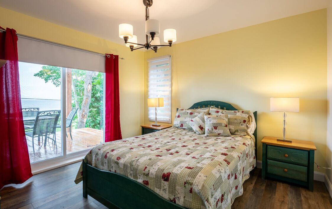 Photo of Bedroom in St-Francois-de-l'Ile-d'Orleans