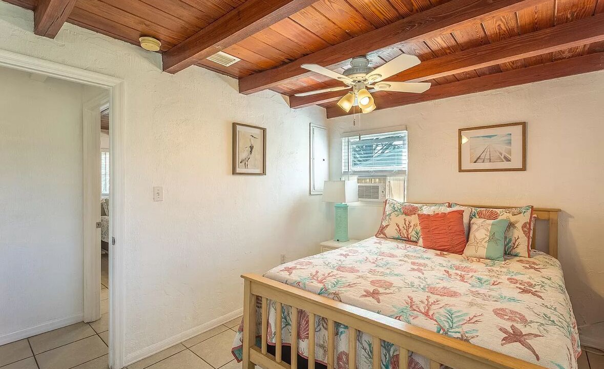 Photo of Bedroom in Panacea
