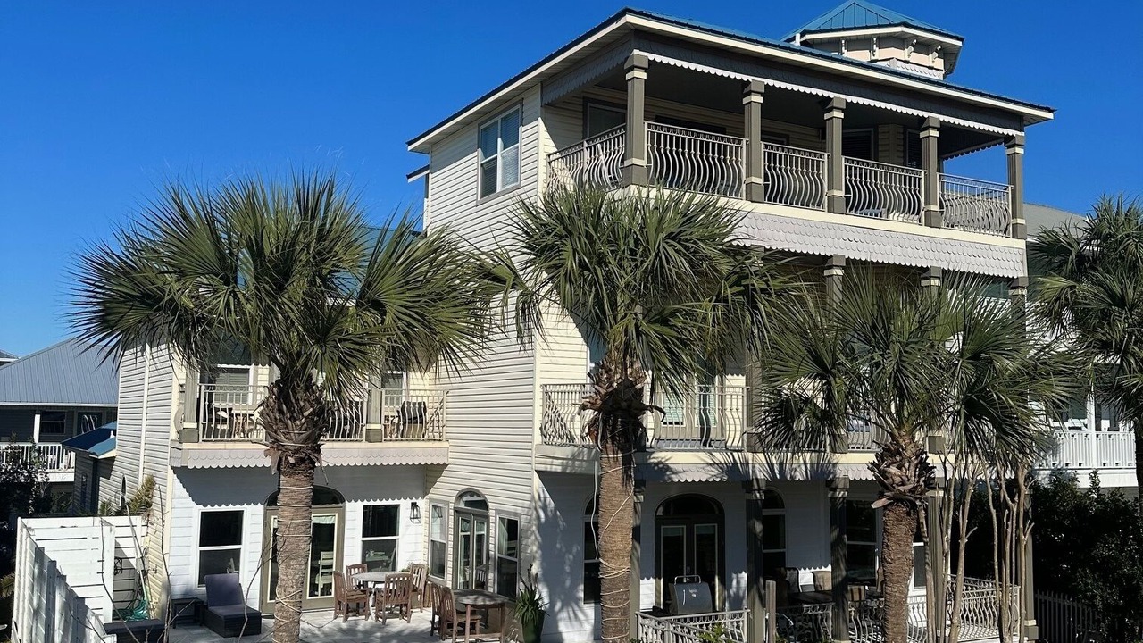 Photo of Outdoor in Crystal Shores
