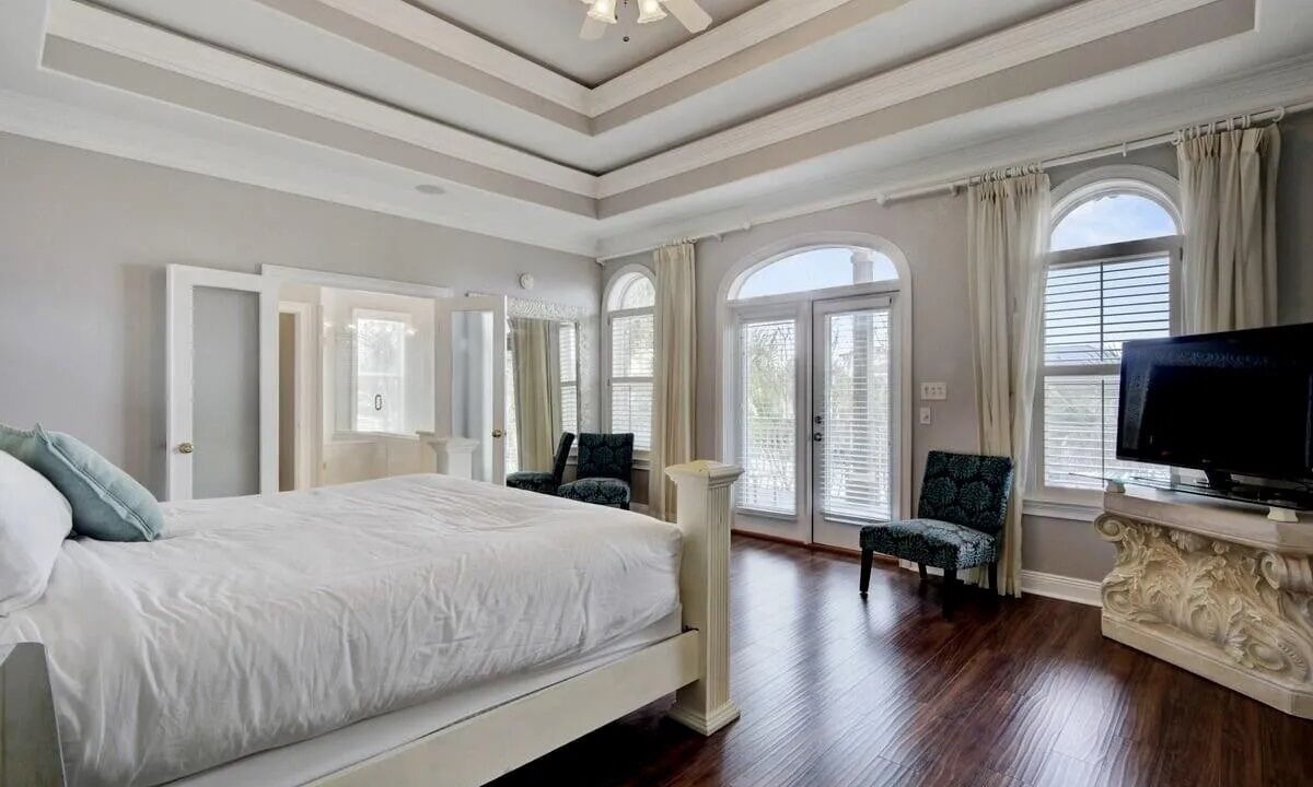 Photo of Bedroom in Crystal Shores