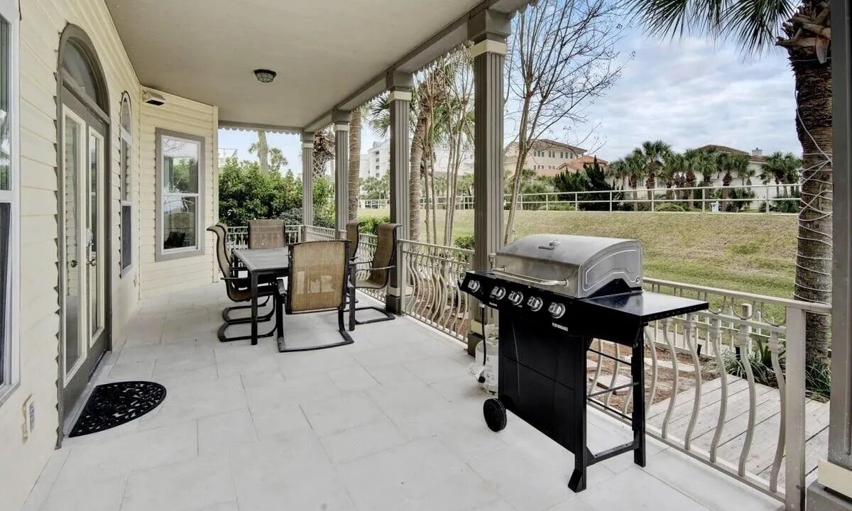 Photo of Outdoor in Crystal Shores