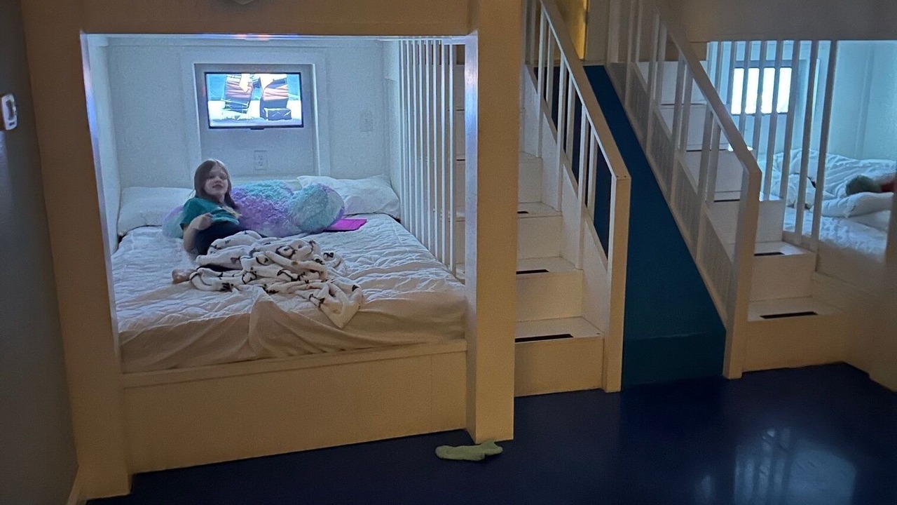 Photo of Bedroom in Crystal Shores