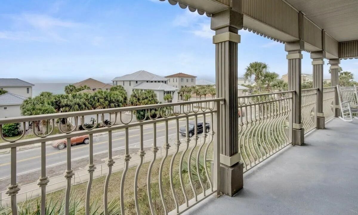 Photo of Outdoor in Crystal Shores