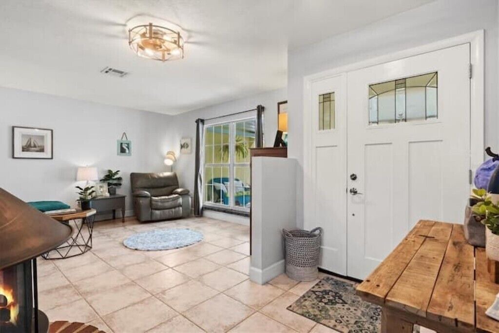 Photo of Livingroom in Sarasota Springs