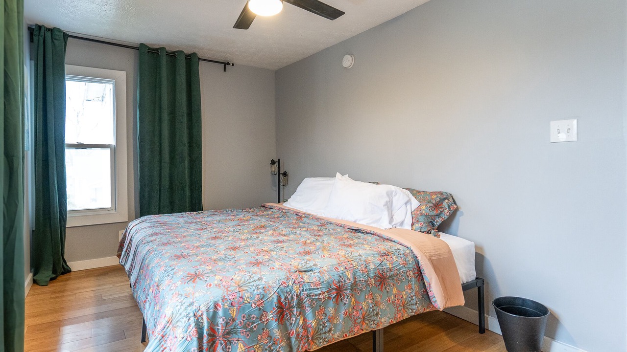 Photo of Bedroom in Babe Denny