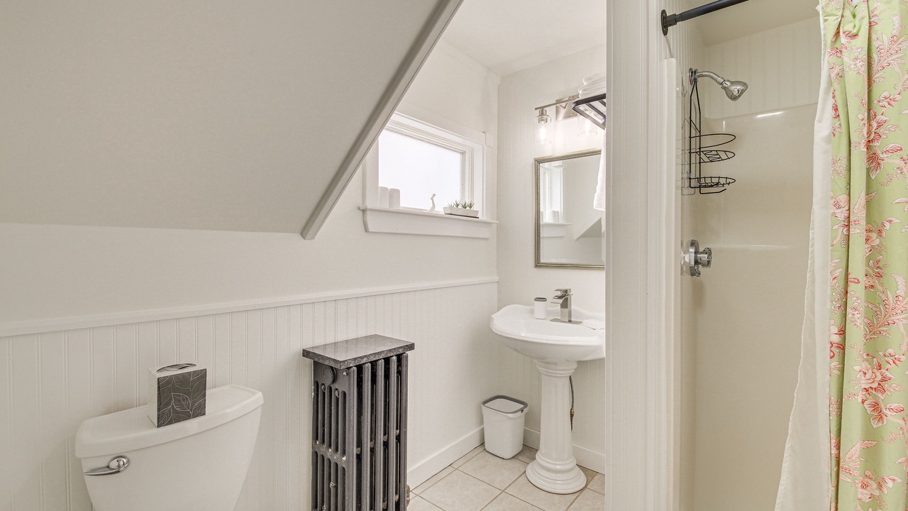 Photo of Others in Gardiner