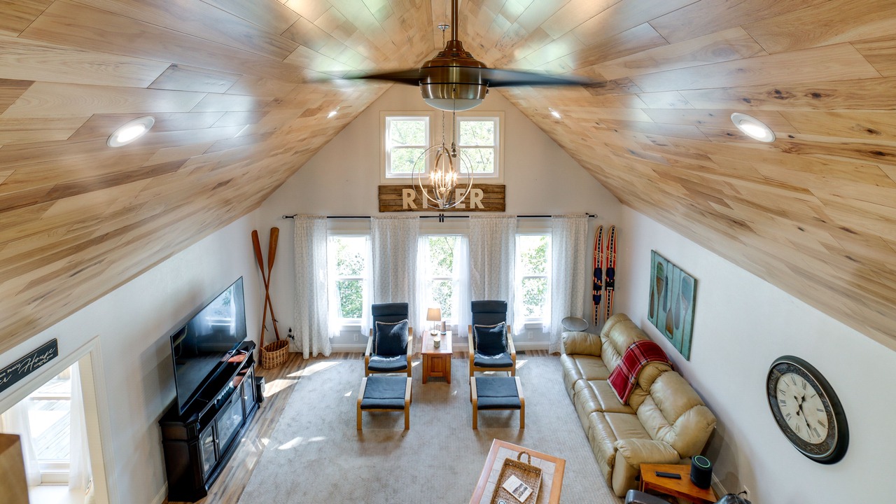 Photo of Livingroom in McGrann