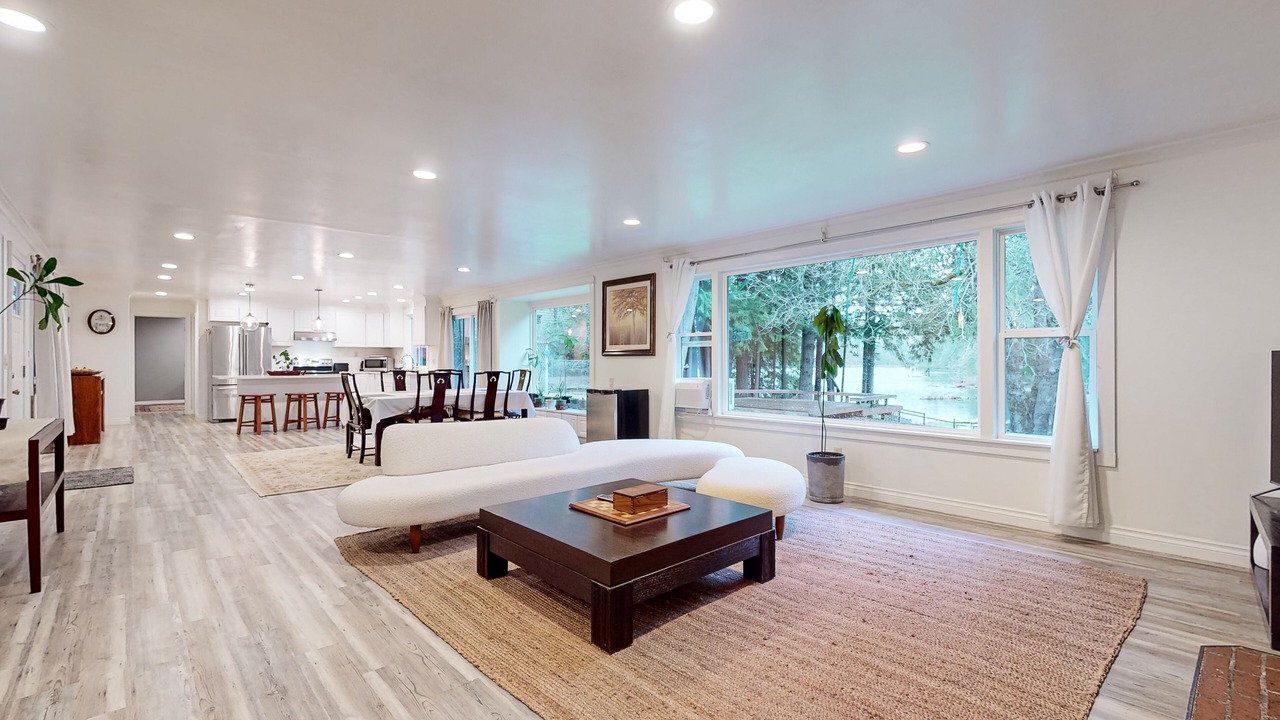 Photo of Livingroom in Snoqualmie