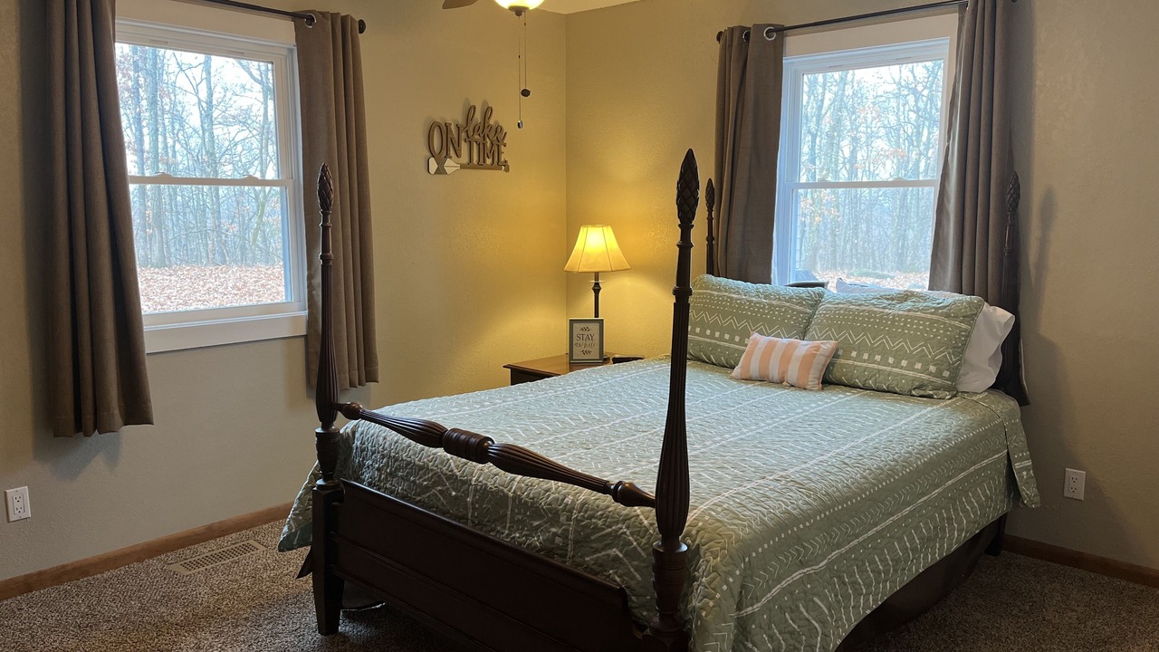 Photo of Bedroom in Pittsburg