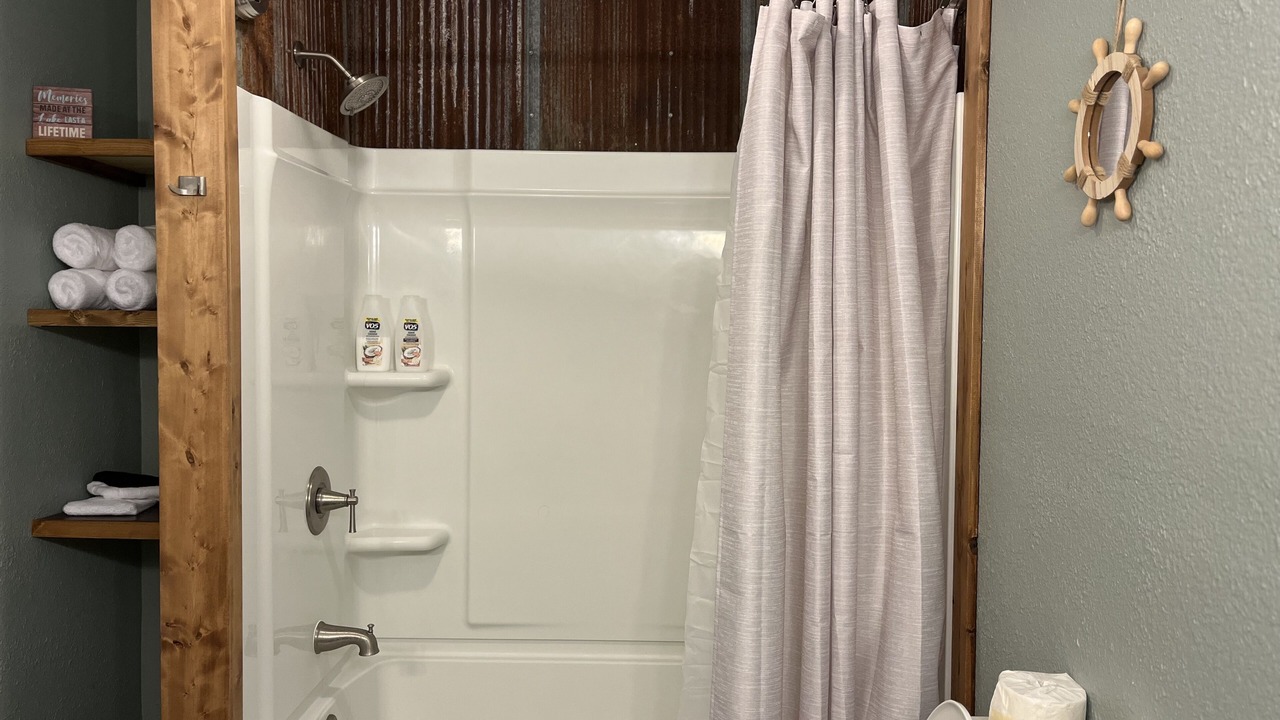 Photo of Bathroom in Pittsburg