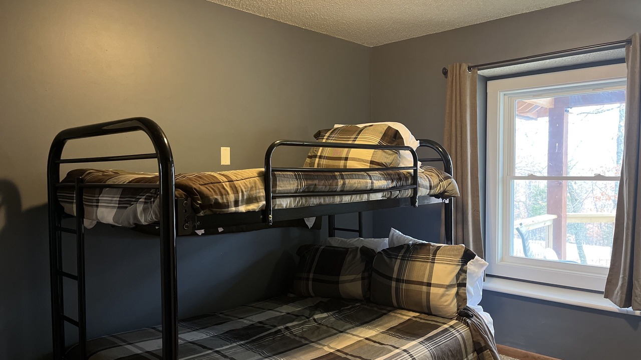 Photo of Bedroom in Pittsburg