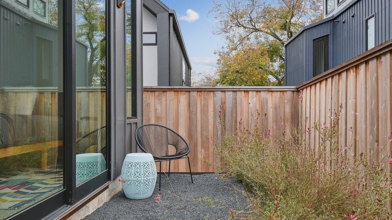 Photo of Patio Balcony in Chestnut