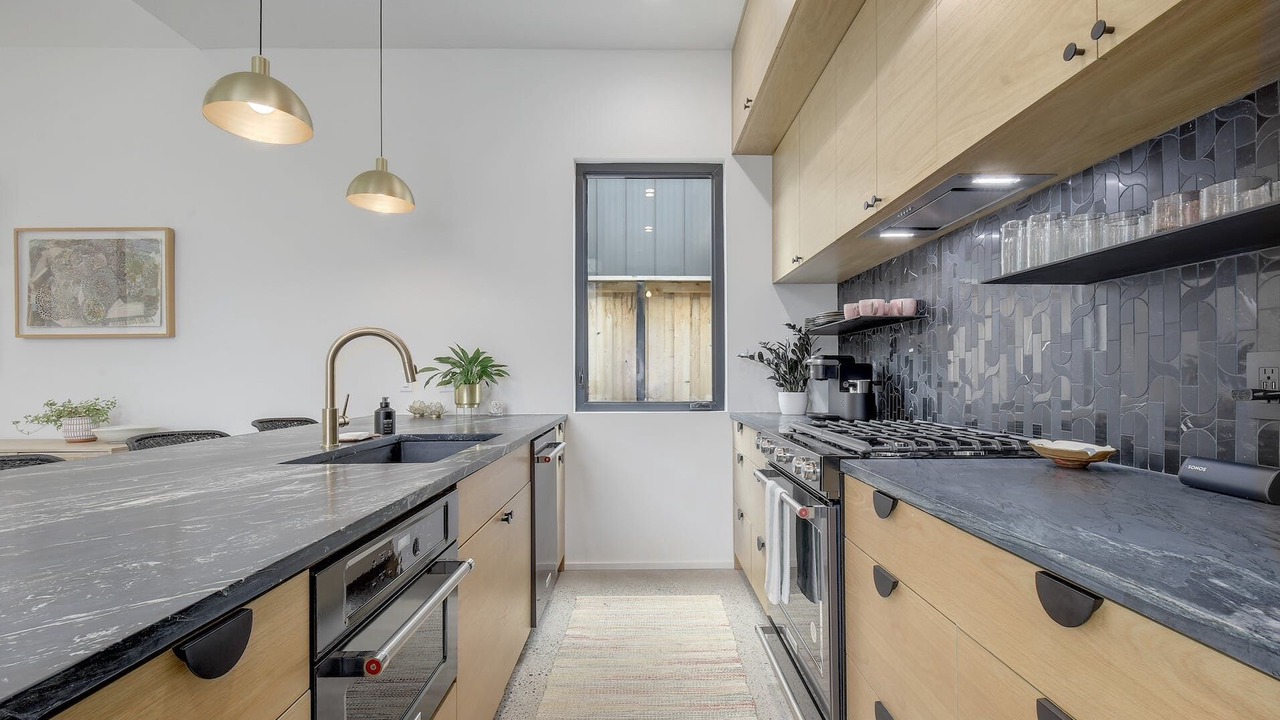 Photo of Kitchen in Chestnut