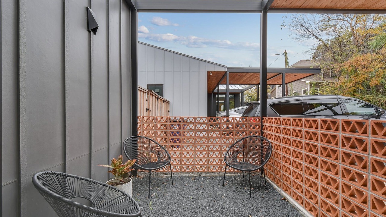 Photo of Patio Balcony in Chestnut