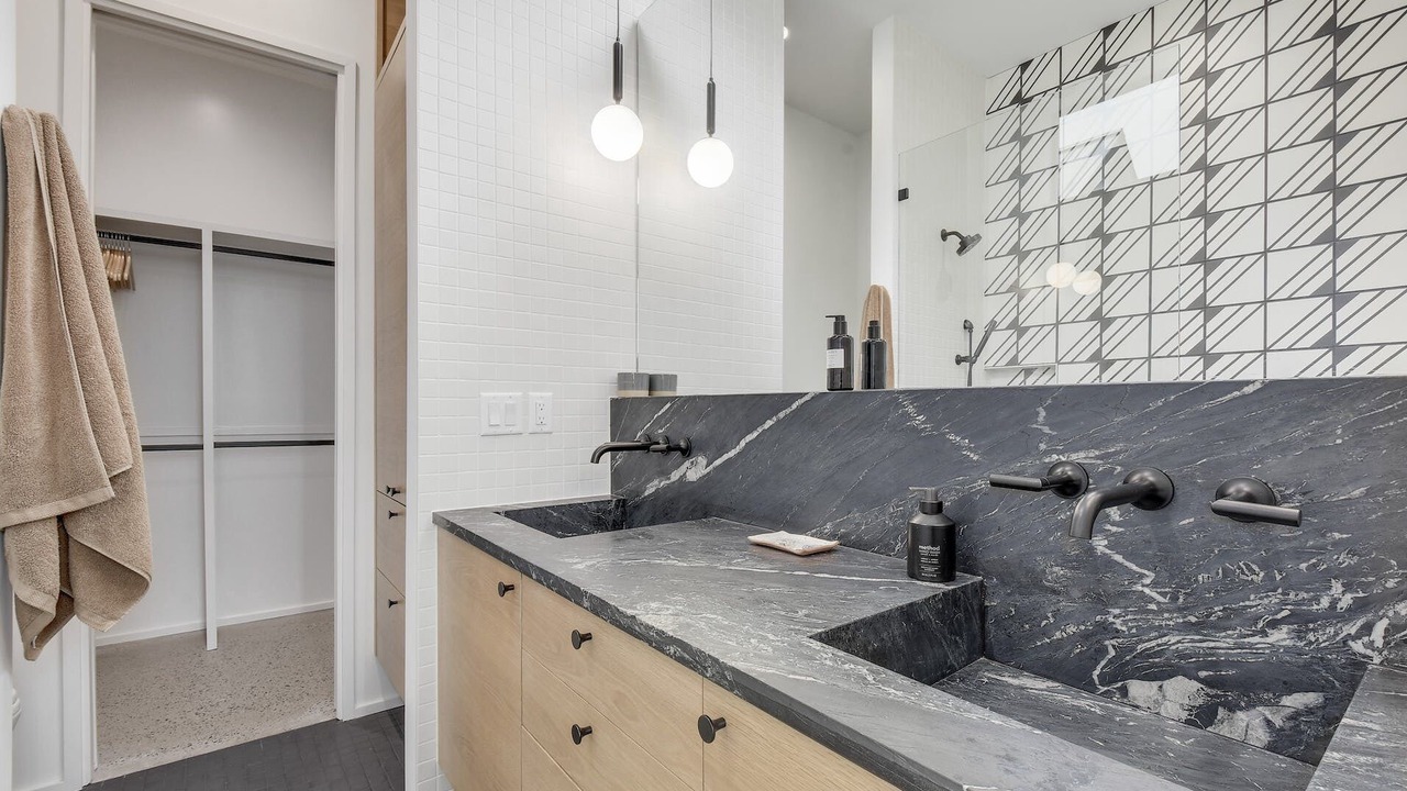Photo of Bathroom in Chestnut