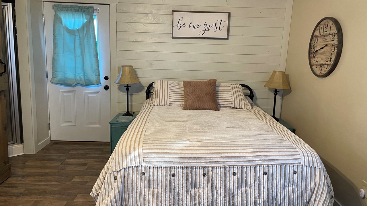 Photo of Bedroom in Middleburg