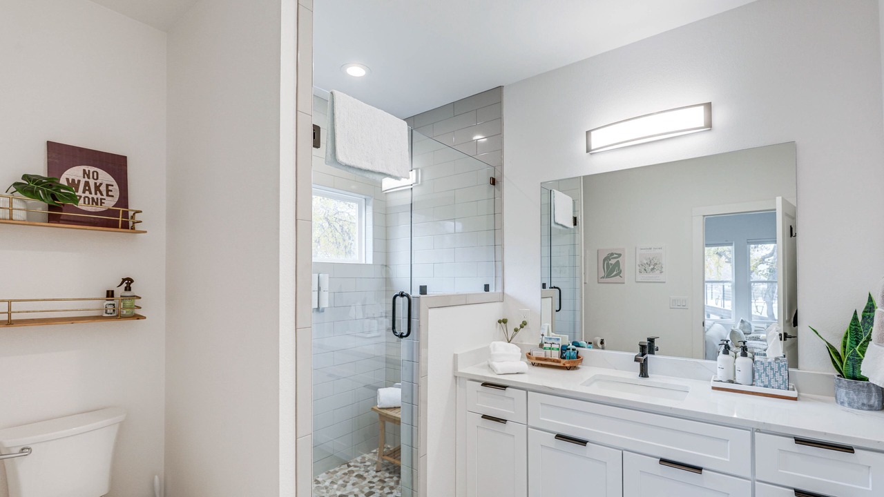 Photo of Bathroom in Granite Shoals