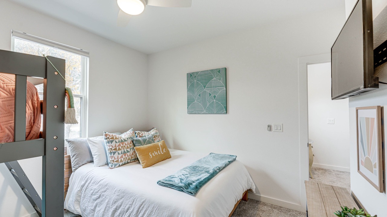 Photo of Bedroom in Granite Shoals