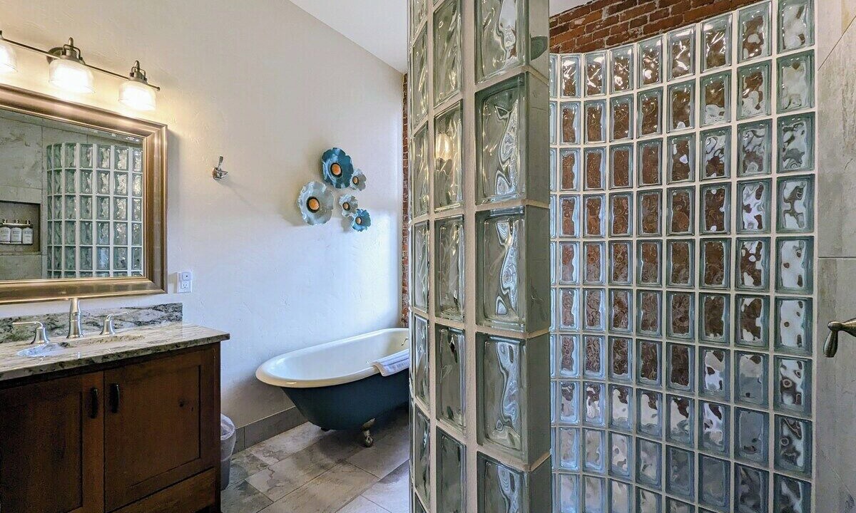 Photo of Bathroom in Amity