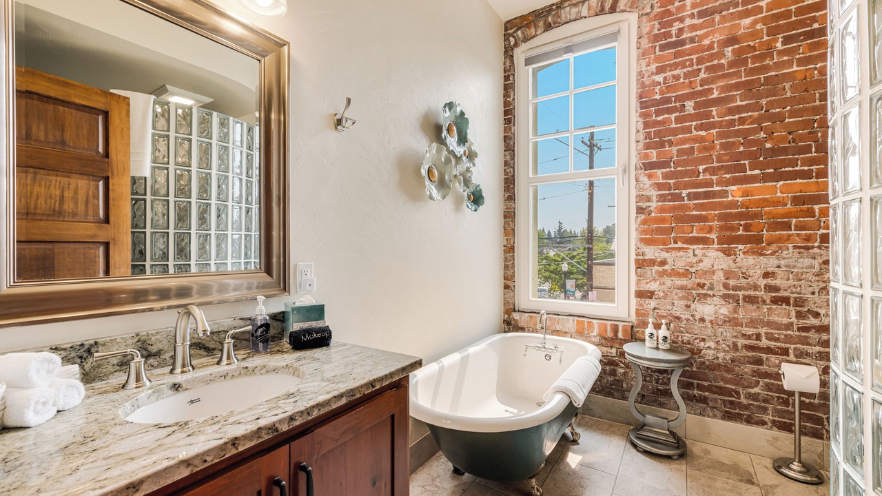 Photo of Bathroom in Amity