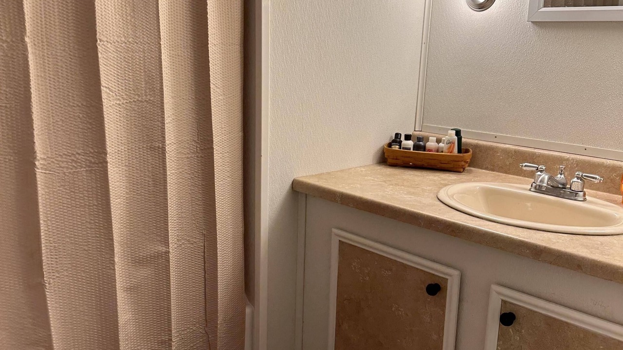 Photo of Bathroom in Adrian