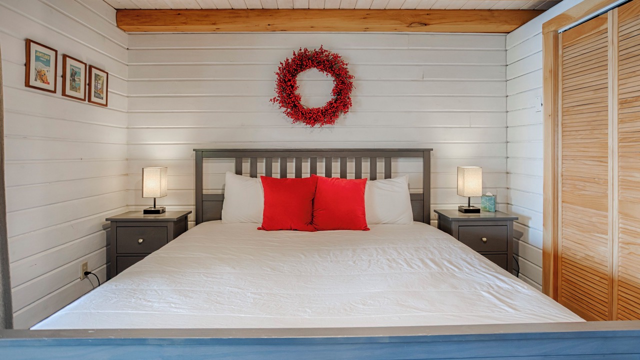 Photo of Bedroom in Valois