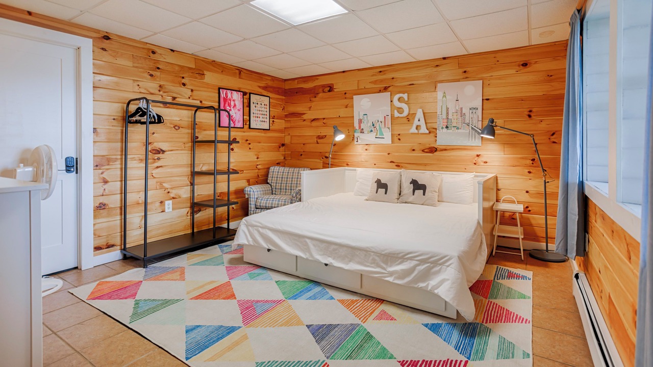 Photo of Bedroom in Valois