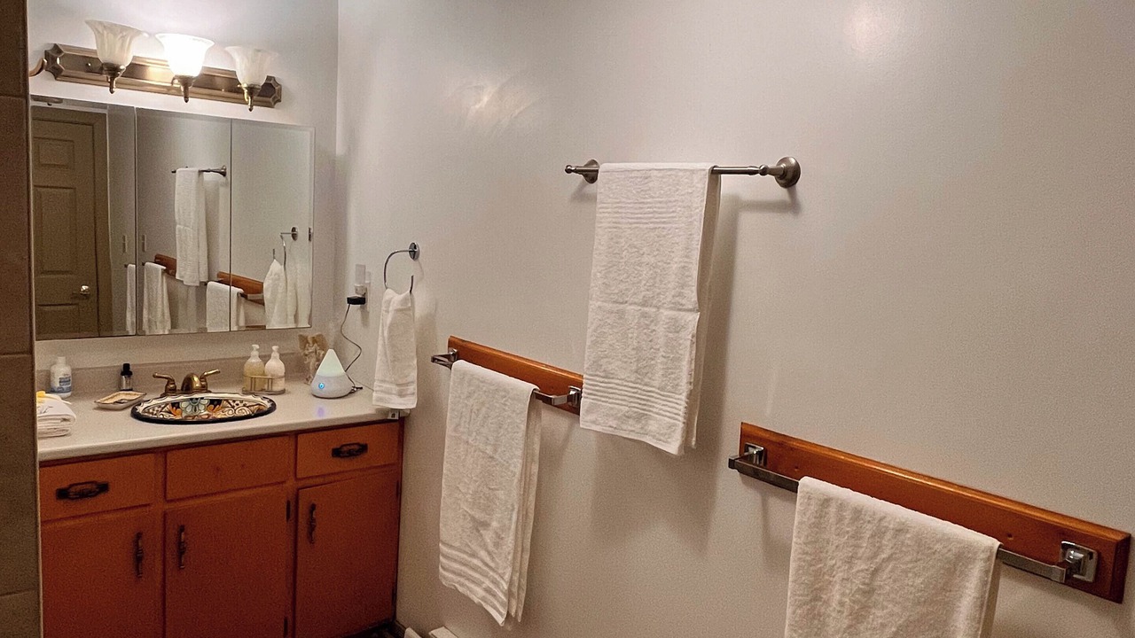 Photo of Bathroom in Elizabethtown-Kitley