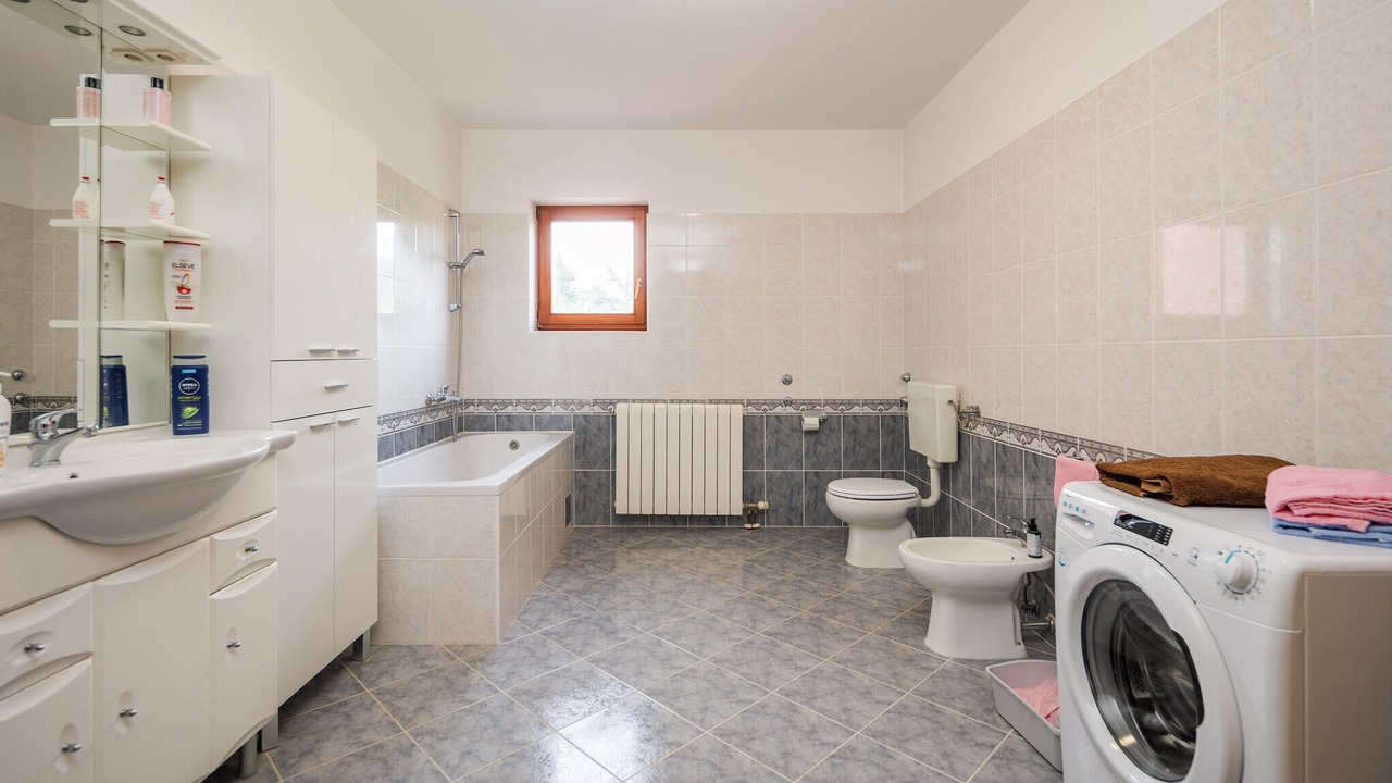 Photo of Bathroom in Rubesi