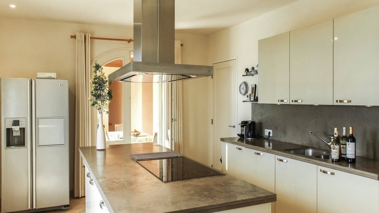 Photo of Others in Cabris