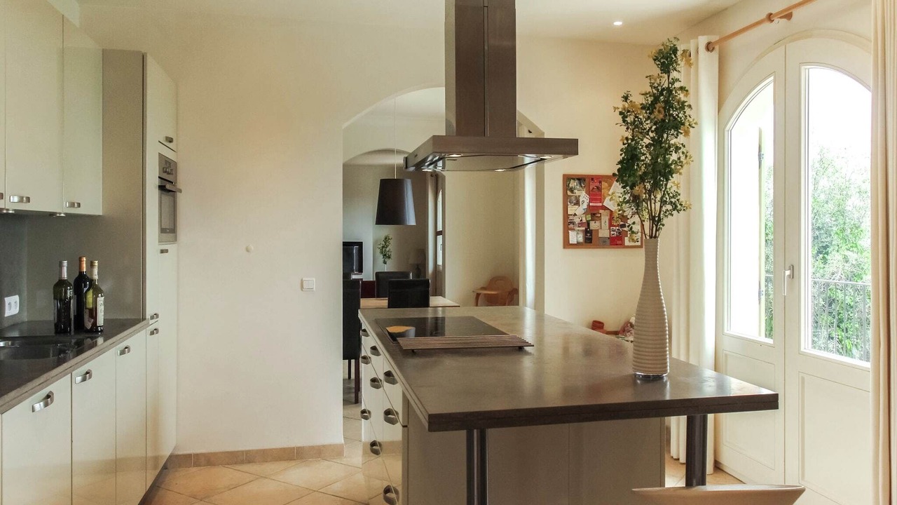 Photo of Others in Cabris