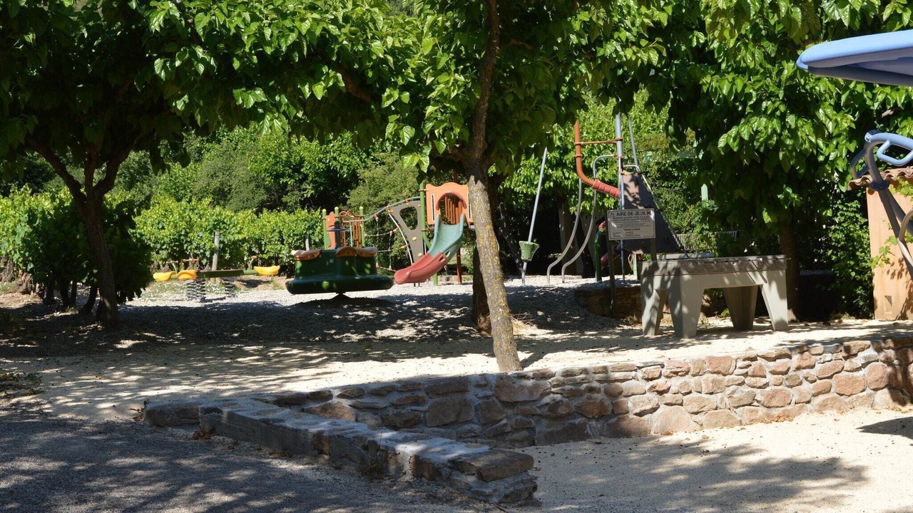 Photo of Others in Les Vans