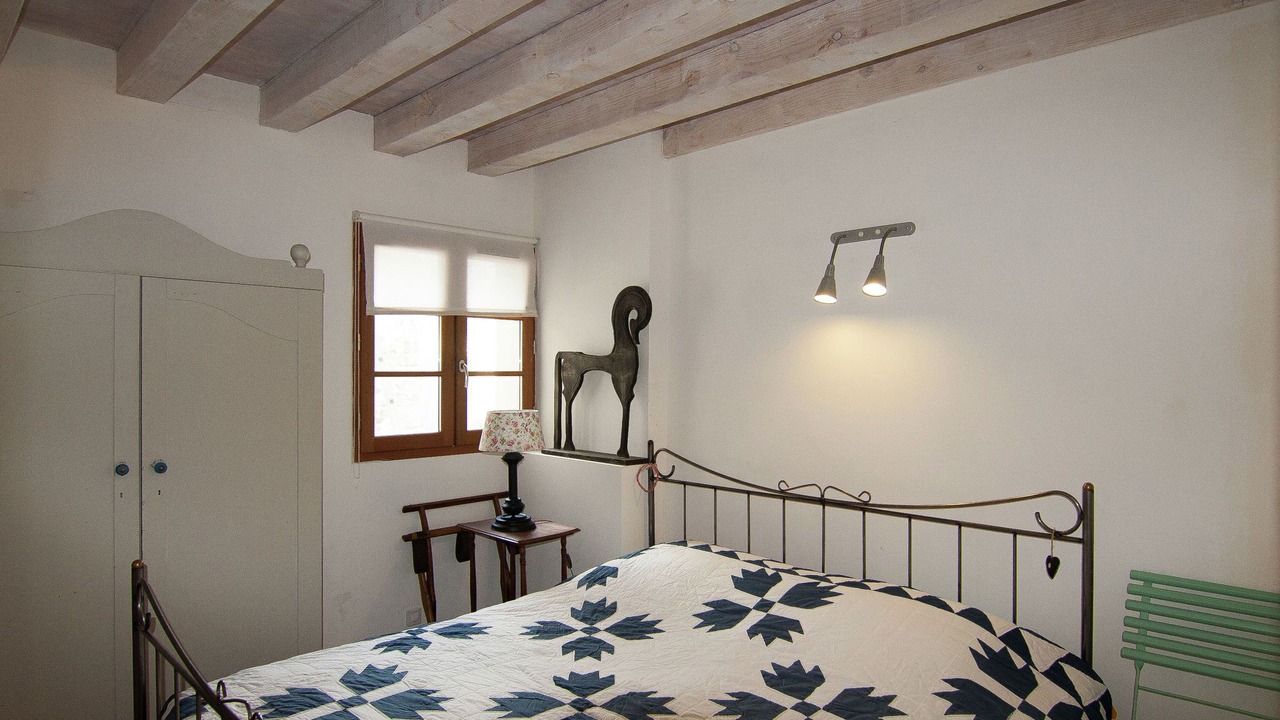 Photo of Others in Roussines