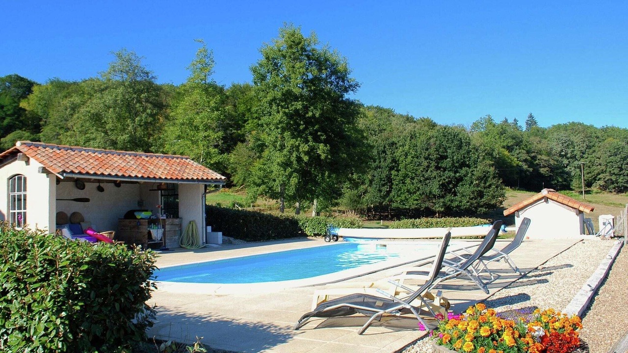 Photo of Outdoor in Roussines