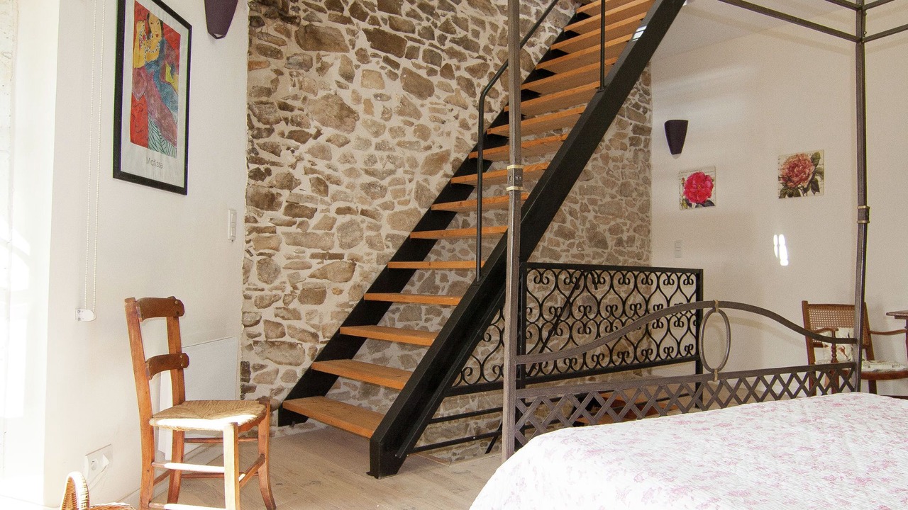 Photo of Others in Roussines