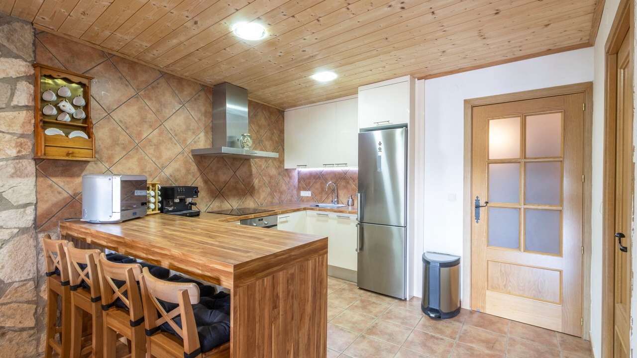 Photo of Kitchen in Maials
