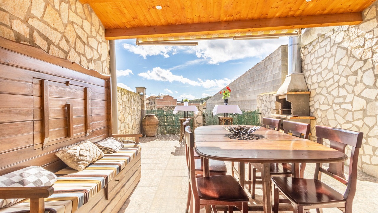 Photo of Outdoor in Maials