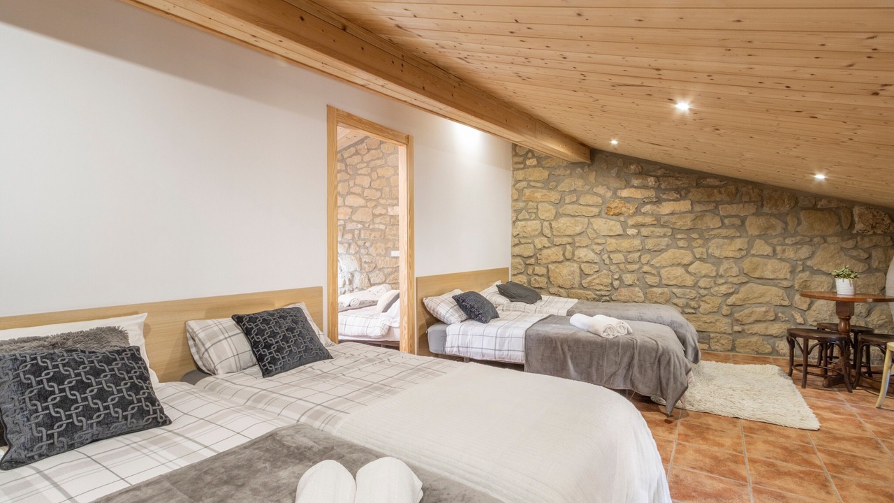 Photo of Bedroom in Maials