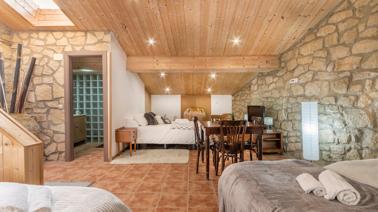 Photo of Bedroom in Maials
