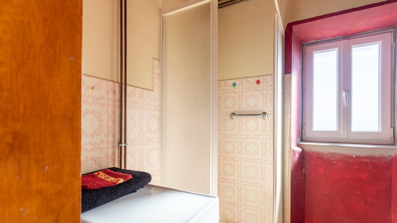 Photo of Bathroom in Saint-Germain-de-Calberte