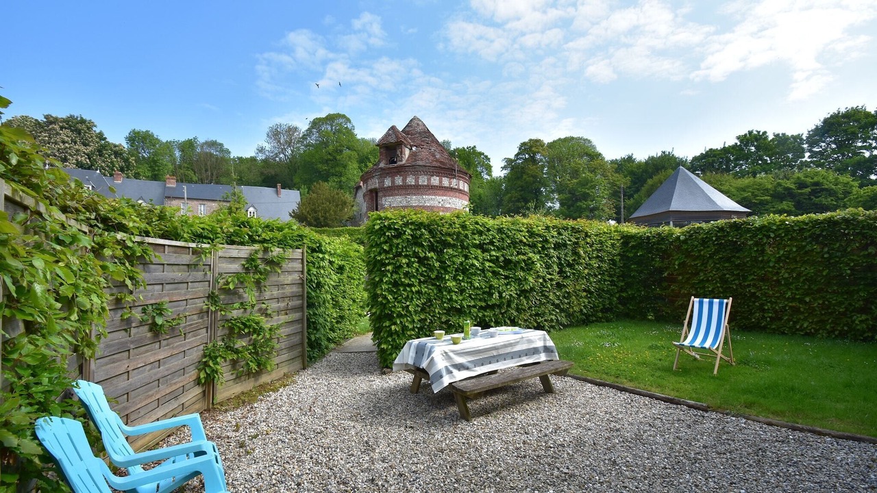 Photo of Patio Balcony in Le Bourg-Dun