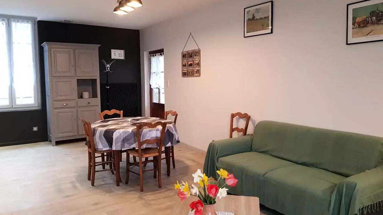 Photo of Livingroom in Curemonte